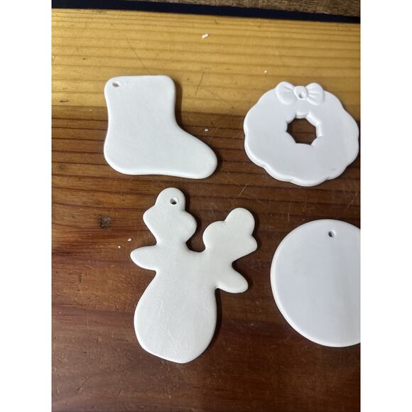 Set Of 6 Unpainted Ceramic Bisque Christmas Ornaments - Picture 2 of 3